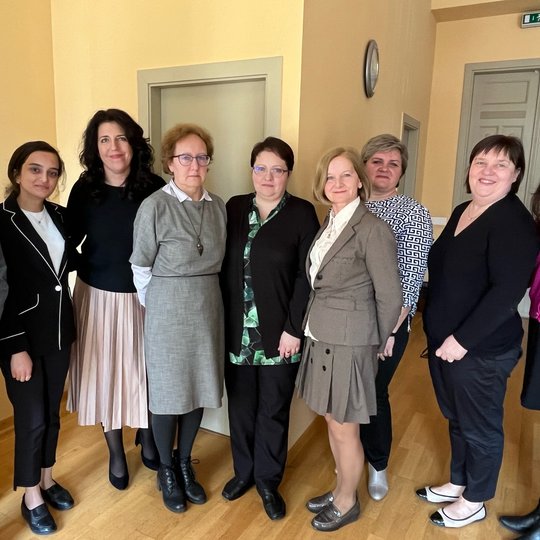 Nuotraukoje Azerbaidžiano delegacija